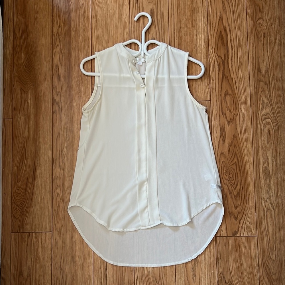 White Buttoned Mandarin Collar Blouse